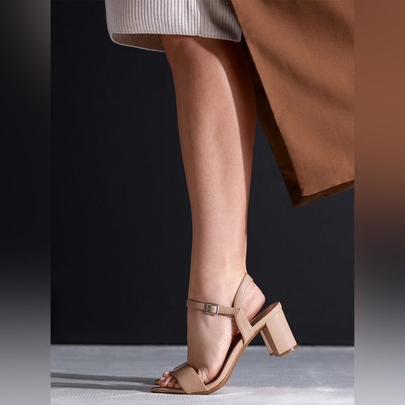 NWT: Naturalizer Bristol - Picture 2 of 3